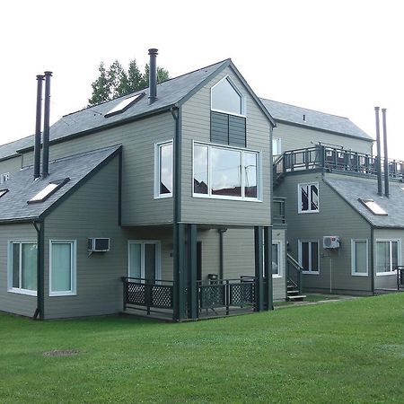 Holiday Villa Resorts At Mont Ste Anne Beaupré Exterior foto