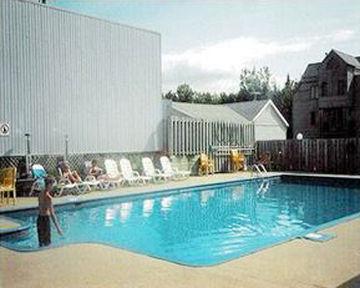 Holiday Villa Resorts At Mont Ste Anne Beaupré Exterior foto