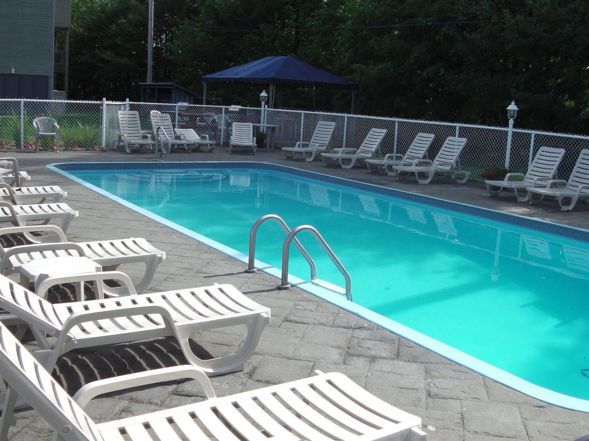 Holiday Villa Resorts At Mont Ste Anne Beaupré Exterior foto