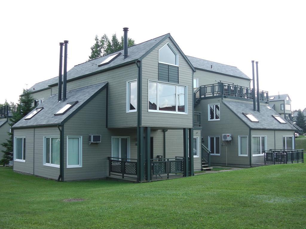Holiday Villa Resorts At Mont Ste Anne Beaupré Exterior foto